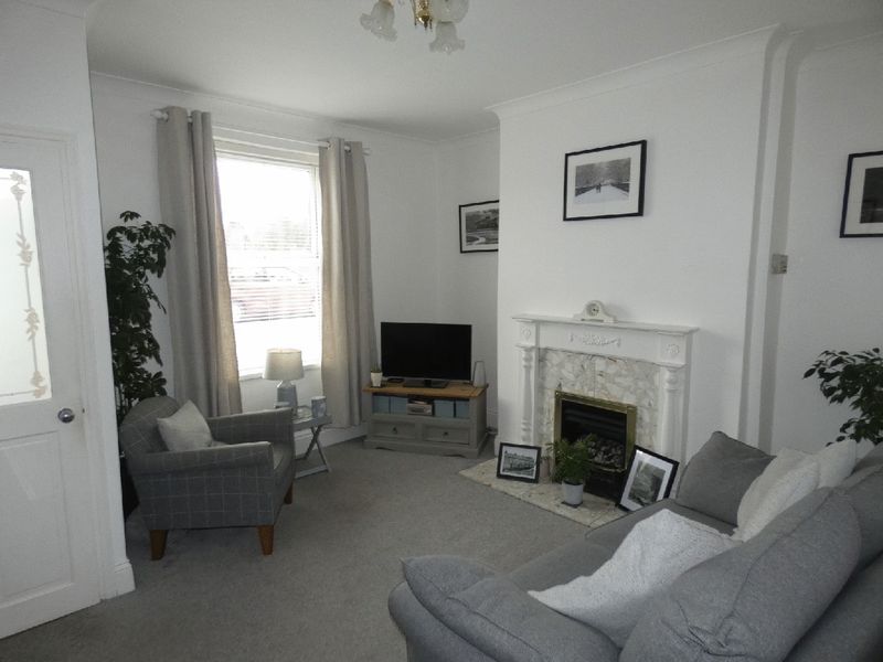 Lounge- click for photo gallery
